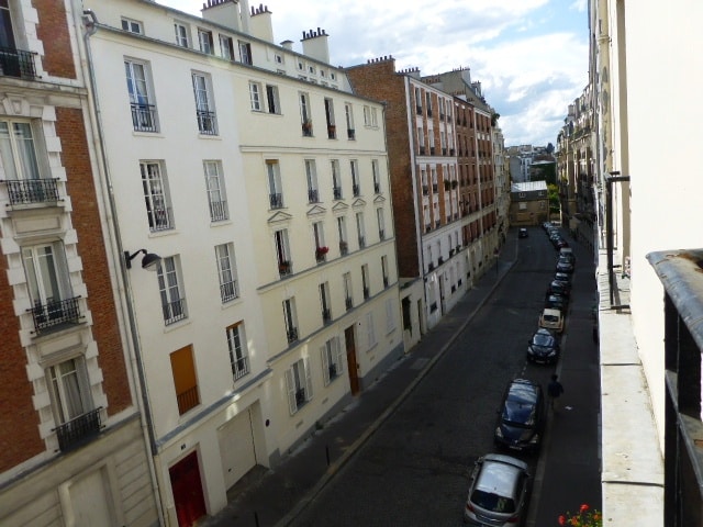 Montmartre apartment for sale in Paris