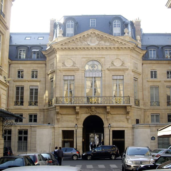 rococo_palais-royal_-_rue_de_valois_-_place_de_valois_paris_1 — Paris ...