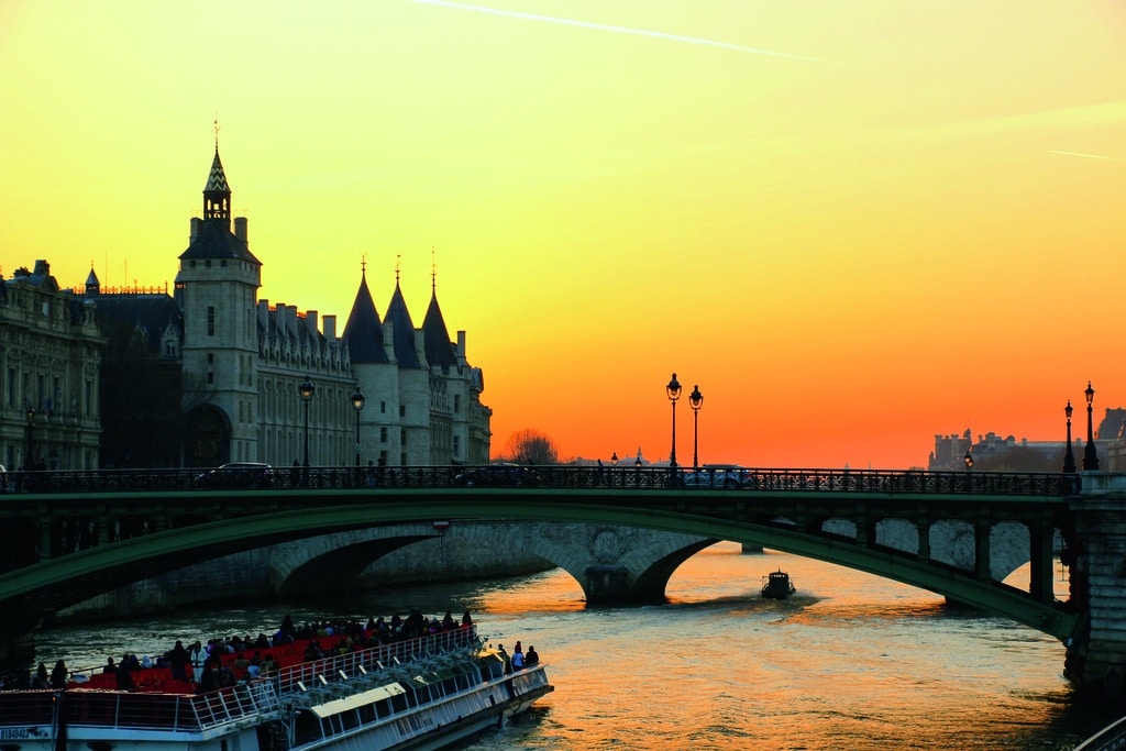 Airbnb rentals and Paris: A love-hate relationship • Paris Property Group