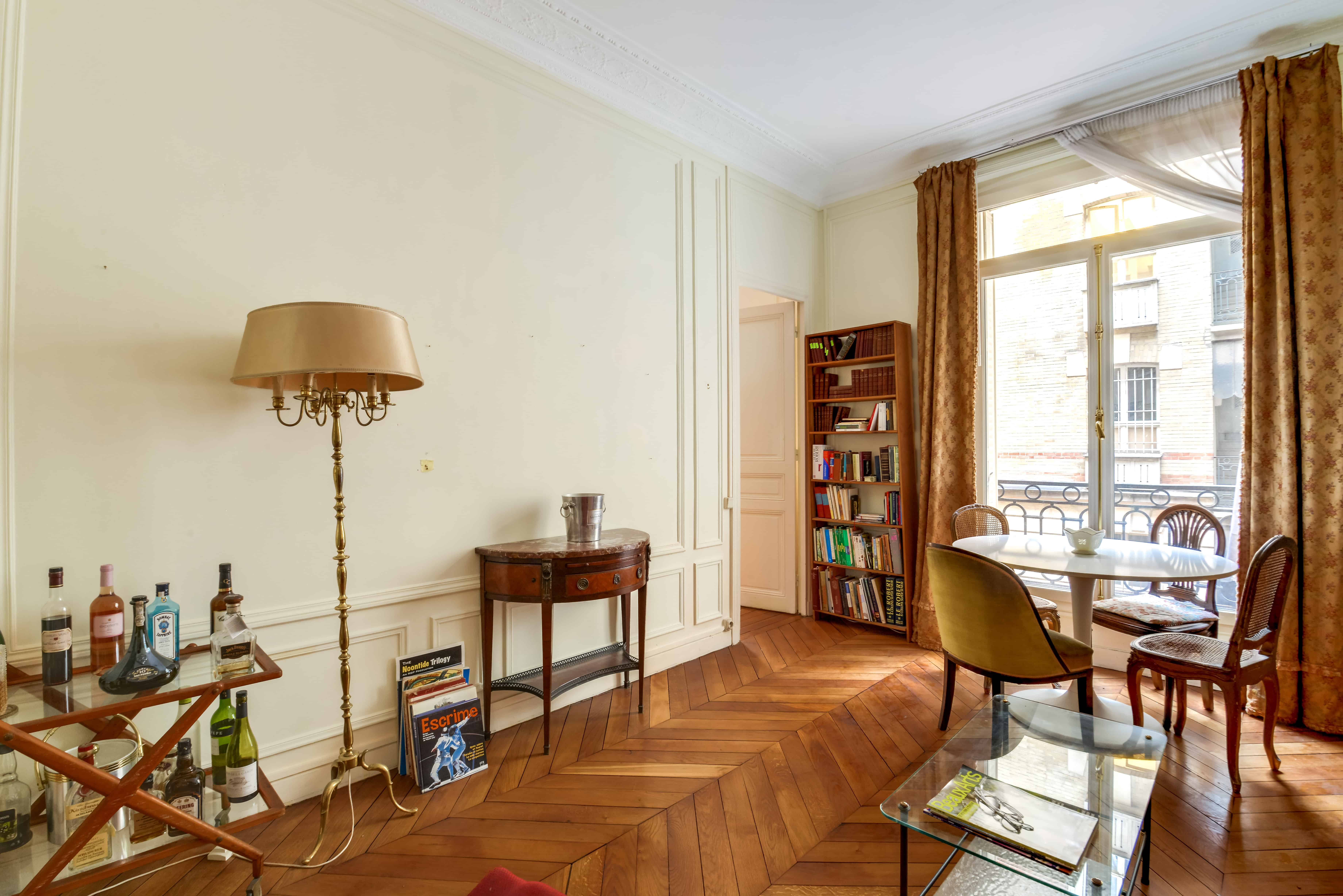 Rue Tremoille — Paris Property Group