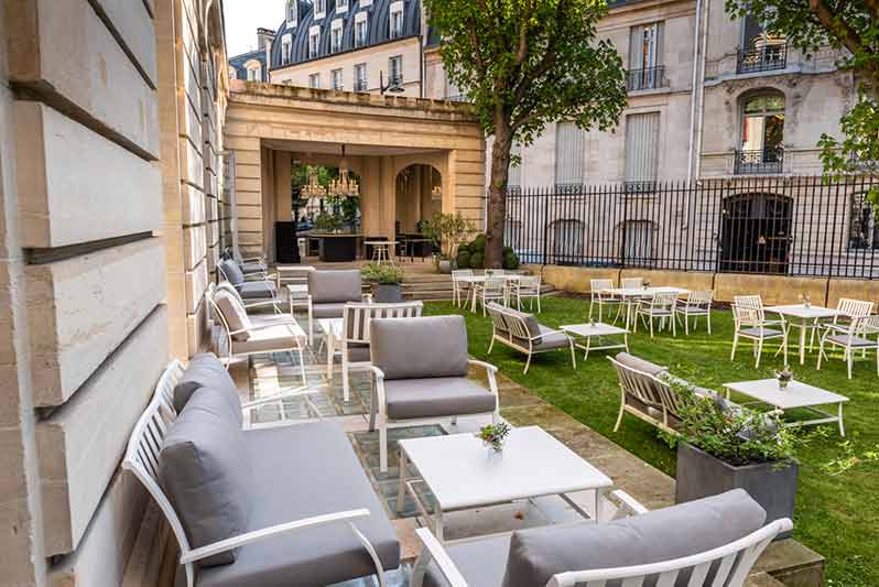 Terrasse Cristal Room Baccarat Credit Yann Deret Green